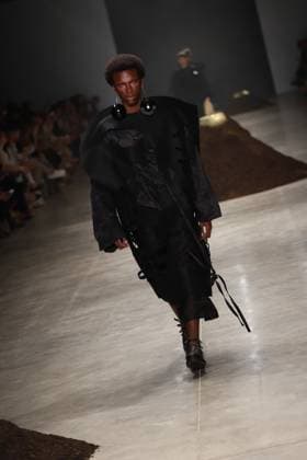 Leandro Castro s fashion show at SPFW No. 60 in Sao Paulo Sao Paulo (SP), 10 16 2025 - Fashion Fashion Show King Boy Leandro Castro fashion show at Sao Paulo Fashion Week - SPFW N60, at Pacubra in Ibirapuera Park in Sao Paulo, this Thursday, October 16, 2025. (Foto: Fabricio Bomjardim Thenews2 imago images) Leandro Castro s fashion show at SPFW No. 60 in Sao Paulo  Copyright: xFABRICIOxBOMJARDIMx