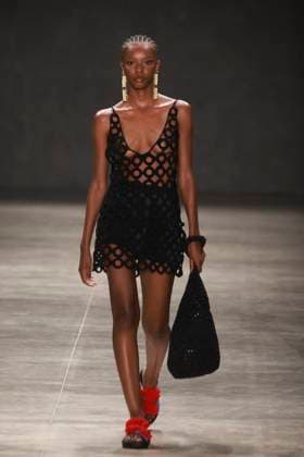 Catarina Mina fashion show at SPFW No. 60 in Sao Paulo Sao Paulo (SP), 10 16 2025 - Fashion Fashion Show Catarina Mina Catwalk show by the brand Catarina Mina at Sao Paulo Fashion Week - SPFW N60, at Pacubra in Ibirapuera Park in Sao Paulo, this Thursday, October 16, 2025. (Foto: Leco Viana Thenews2 imago images) Catarina Mina fashion show at SPFW No. 60 in Sao Paulo  Copyright: xLecoxVianax