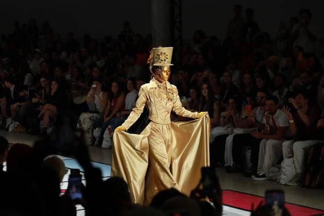 dario mittmann fashion show at spfw n60 in sao paulo Sao Paulo (SP), 10 16 2025 - fashion show Dario Mittmann Dario Mittmann fashion show at Sao Paulo Fashion Week - SPFW N60, at Pacubra in Ibirapuera Park in Sao Paulo, this Thursday, October 16, 2025. (Foto: Fabricio Bomjardim Thenews2 imago images) dario mittmann fashion show at spfw n60 in sao paulo  Copyright: xFABRICIOxBOMJARDIMx