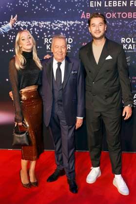 Roland Kaiser mit Tochter Annalena Keiler und Sohn Jan Kaiser bei der Premiere des Dokumentarfilms 50 Jahre Roland Kaiser - Ein Leben für die Musik im Cineplex Münster. Münster, 16.10.2025