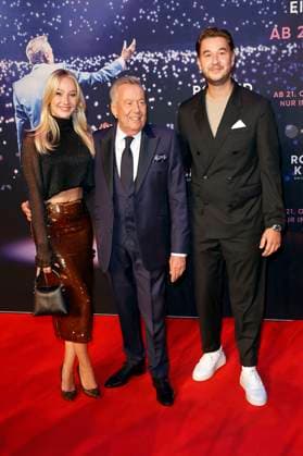 Roland Kaiser mit Tochter Annalena Keiler und Sohn Jan Kaiser bei der Premiere des Dokumentarfilms 50 Jahre Roland Kaiser - Ein Leben für die Musik im Cineplex Münster. Münster, 16.10.2025