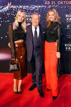 Annalena Keiler, Roland Kaiser und Saskia Leppin bei der Premiere des Dokumentarfilms 50 Jahre Roland Kaiser - Ein Leben für die Musik im Cineplex Münster. Münster, 16.10.2025