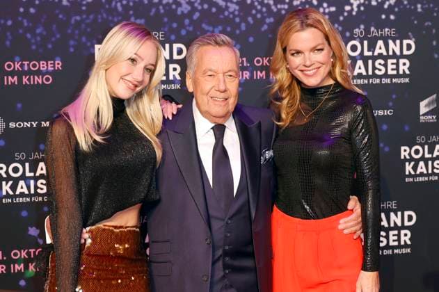 Annalena Keiler, Roland Kaiser und Saskia Leppin bei der Premiere des Dokumentarfilms 50 Jahre Roland Kaiser - Ein Leben für die Musik im Cineplex Münster. Münster, 16.10.2025
