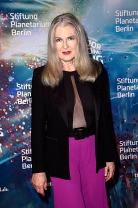 Lieselotte Reznicek bei der Weltpremiere der 360Â° Fulldome-Show von Peter Schillings Major Tom: völlig losgelöst im Zeiss-Großplanetarium. Berlin, 16.10.2025
