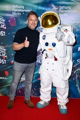 Lars Pape bei der Weltpremiere der 360Â° Fulldome-Show von Peter Schillings Major Tom: völlig losgelöst im Zeiss-Großplanetarium. Berlin, 16.10.2025