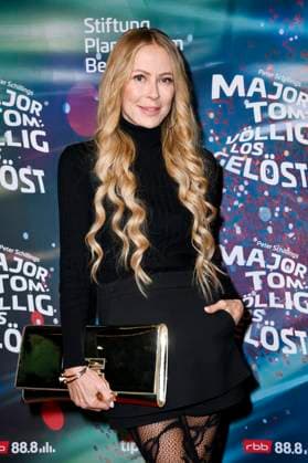 Jenny Elvers bei der Weltpremiere der 360Â° Fulldome-Show von Peter Schillings Major Tom: völlig losgelöst im Zeiss-Großplanetarium. Berlin, 16.10.2025