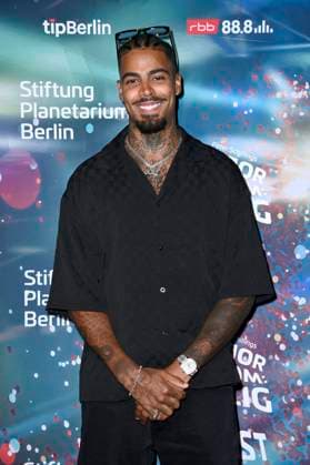 Germain Wolf bei der Weltpremiere der 360Â° Fulldome-Show von Peter Schillings Major Tom: völlig losgelöst im Zeiss-Großplanetarium. Berlin, 16.10.2025