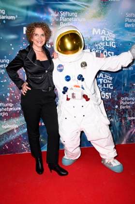 Heike Kloss bei der Weltpremiere der 360Â° Fulldome-Show von Peter Schillings Major Tom: völlig losgelöst im Zeiss-Großplanetarium. Berlin, 16.10.2025