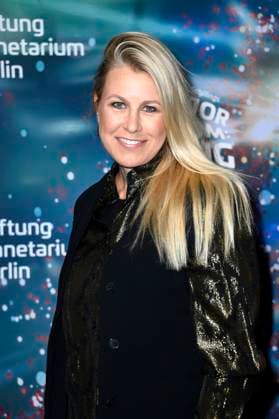 Nadine Krüger bei der Weltpremiere der 360Â° Fulldome-Show von Peter Schillings Major Tom: völlig losgelöst im Zeiss-Großplanetarium. Berlin, 16.10.2025
