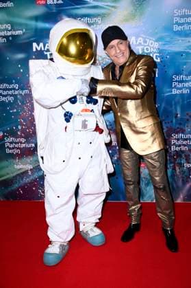 Peter Schilling bei der Weltpremiere der 360Â° Fulldome-Show von Peter Schillings Major Tom: völlig losgelöst im Zeiss-Großplanetarium. Berlin, 16.10.2025