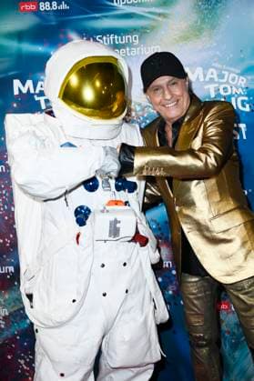 Peter Schilling bei der Weltpremiere der 360Â° Fulldome-Show von Peter Schillings Major Tom: völlig losgelöst im Zeiss-Großplanetarium. Berlin, 16.10.2025