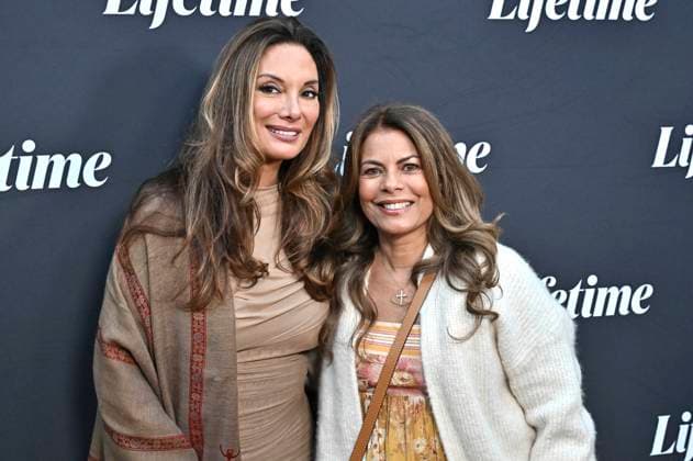 Alex Meneses und Lisa Vidal bei der Premiere des Lifetime-Films Taken at a Truck Stop: A Black Girl Missing im Garland Theatre. Los Angeles, 16.10.2025