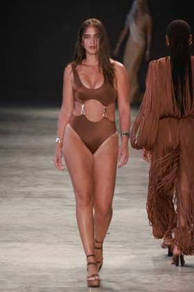 Sau fashion show at SPFW No. 60 in Sao Paulo Sao Paulo (SP), 10 17 2025 - Fashion Fashion Show SAU Sau fashion show at Sao Paulo Fashion Week - SPFW N60, at Pacubra in Ibirapuera Park in Sao Paulo, this Friday, October 17, 2025. (Foto: Leco Viana Thenews2 imago images) Sau fashion show at SPFW No. 60 in Sao Paulo  Copyright: xLecoxVianax