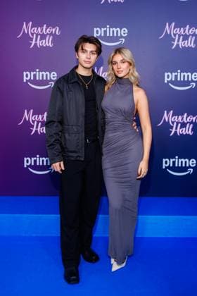 Amazon Premiere - Maxton Hall - Die Welt Zwischen Uns - Noah Miguel Oechsle Rodriguez und Lara Spengler bei der Amazon Prime Serien Premiere Maxton Hall - Die Welt Zwischen Uns im Tempodrom am 17.10.2025 in Berlin. Copyright: xEventpressxKochanx