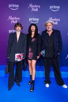 Amazon Premiere - Maxton Hall - Die Welt Zwischen Uns - Edda Eggers, Regina Tiessen und Tom Sielski bei der Amazon Prime Serien Premiere Maxton Hall - Die Welt Zwischen Uns im Tempodrom am 17.10.2025 in Berlin. Copyright: xEventpressxKochanx