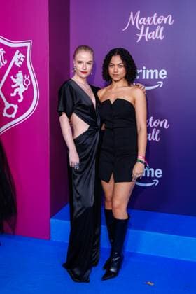 Amazon Premiere - Maxton Hall - Die Welt Zwischen Uns - Anna-Lucia Gustman und Serena Posadino bei der Amazon Prime Serien Premiere Maxton Hall - Die Welt Zwischen Uns im Tempodrom am 17.10.2025 in Berlin. Copyright: xEventpressxKochanx