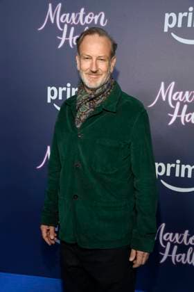 abb Maxton Hall- Gina Henkel zu Gast auf dem blauen Teppich bei der Premiere der Amazon Prime TV Serie Maxton Hall - Die Welt zwischen uns Staffel 2 im Tempodrom am 17.10.2025 in Berelin Berlin Deutschland