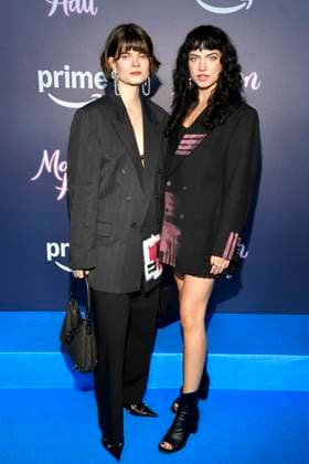 abb Maxton Hall- Edda Eggers und Regina Tiessen zu Gast auf dem blauen Teppich bei der Premiere der Amazon Prime TV Serie Maxton Hall - Die Welt zwischen uns Staffel 2 im Tempodrom am 17.10.2025 in Berelin Berlin Deutschland
