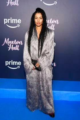 abb Maxton Hall- Aysha Joy Samuel zu Gast auf dem blauen Teppich bei der Premiere der Amazon Prime TV Serie Maxton Hall - Die Welt zwischen uns Staffel 2 im Tempodrom am 17.10.2025 in Berelin Berlin Deutschland