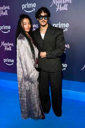 abb Maxton Hall- Aysha Joy Samuel mit Mehmet Daloglu zu Gast auf dem blauen Teppich bei der Premiere der Amazon Prime TV Serie Maxton Hall - Die Welt zwischen uns Staffel 2 im Tempodrom am 17.10.2025 in Berelin Berlin Deutschland