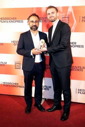Behrooz Karamizade und Aljaksei Palujan bei der 36. Verleihung des Hessischen Film- und Kinopreises 2025 in der Alten Oper. Frankfurt am Main, 17.10.2025