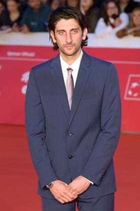 Pietro Castellitto bei der Premiere des Kinofilms Il falsario auf dem 20. Internationalen Filmfestival von Rom Festa del Cinema di Roma 2025 im Auditorium Parco della Musica. Rom, 19.10.2025