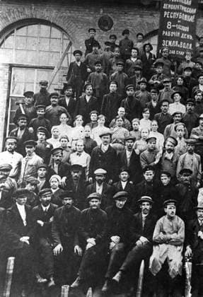 Izhora Plants 9027813 01.06.1916 A workforce of a department at the Izhora Plants. Reproduction of photo from the collection of the Izhora Plants Museum. RIA News Sputnik St.Petersburg Russia  Copyright: xRIAxNewsx
