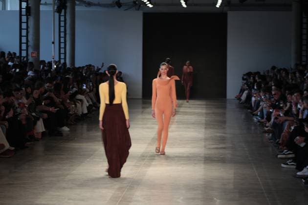 SaO PAULO, SP - 20.10.2025: SPFW N60 - SPFW N60 takes place between the 16th and 20th, at Pacubra, Brazilian Cultures Pavilion, in Sao Paulo. The Weider Silveiro brand will be parading on Monday afternoon (20). x2828406x  AngÃ licaxAlves