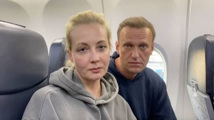 Russia s Navalny returns to Moscow BERLIN, GERMANY - JANUARY 17: (----EDITORIAL USE ONLY – MANDATORY CREDIT - ALEXEI NAVALNY S INSTAGRAM ACCOUNT HANDOUT - NO MARKETING NO ADVERTISING CAMPAIGNS - DISTRIBUTED AS A SERVICE TO CLIENTS----) A screen grab of Alexei and Yulia Navalnaya taken from a video posted on the Instagram account @navalny shows Russian opposition Leader Alexei Navalny before his flight at the Berlin Brandenburg International Airport BER in Berlin, Germany on January 17, 2021. Russian opposition leader Alexei Navalny plans to return to Russia on a scheduled flight to Moscow later in the afternoon on 17 January. The 44-year-old opposition leader is flying back to Moscow after spending several months in Germany recovering f  Copyright: x2025xAnadoluxAlexeixNavalny sxInstagramxAccountx
