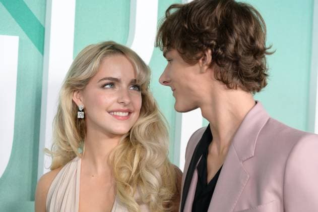 Entertainment Themen der Woche KW43 Regretting You Premiere - Los Angeles, USA LOS ANGELES, USA. October 20, 2025: Mckenna Grace & Mason Thames at the premiere for Regretting You at the Paramount Theatre. Los Angeles CA USA  Copyright: xPaulxSmith Featureflashx