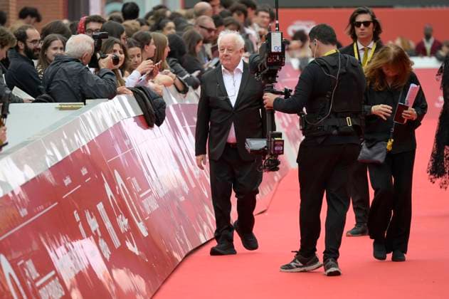 Jim Sheridan bei der Premiere des Kinofilms Re-creation auf dem 20. Internationalen Filmfestival von Rom Festa del Cinema di Roma 2025 im Auditorium Parco della Musica. Rom, 20.10.2025