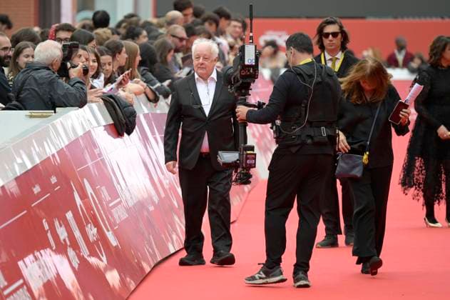 Jim Sheridan bei der Premiere des Kinofilms Re-creation auf dem 20. Internationalen Filmfestival von Rom Festa del Cinema di Roma 2025 im Auditorium Parco della Musica. Rom, 20.10.2025