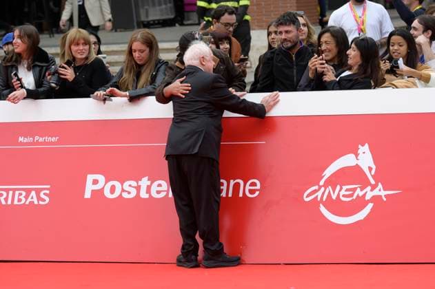 Jim Sheridan bei der Premiere des Kinofilms Re-creation auf dem 20. Internationalen Filmfestival von Rom Festa del Cinema di Roma 2025 im Auditorium Parco della Musica. Rom, 20.10.2025