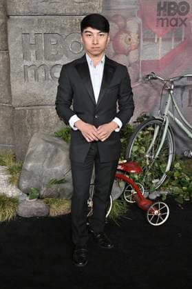 Nhut Le bei der Premiere der HBO-Serie It: Welcome to Derry auf dem Warner Bros. Studio Gelnnde. Burbank, 20.10.2025