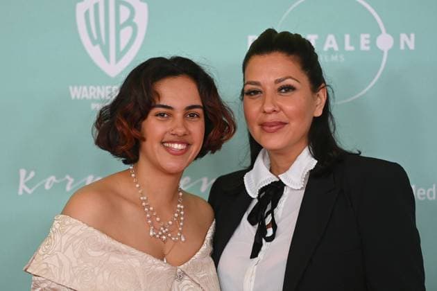 v.li:Jarusha WAHLEN (Schauspielerin), Jasmin SHAKERI (Schauspielerin), Weltpremiere von NO HIT WONDER am 21.10.2025 im Mathaeser Kino in Muenchen.