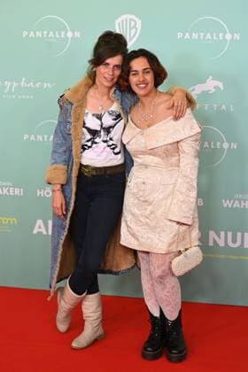 Nora TSCHIRNER (Schauspielerin), Jerusha WAHLEN (Schauspielerin), Weltpremiere von NO HIT WONDER am 21.10.2025 im Mathaeser Kino in Muenchen.