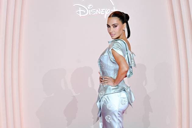 Premiere de la serie All s Fair Disney a Paris Kim Kardashian attend the All s Fair Disney Premiere at Maison de La Chimie on October 21, 2025 in Paris 449906 2025 10 21 Paris France  Copyright: xLionelxGuericolasx xStarfacex STAR_449906_201