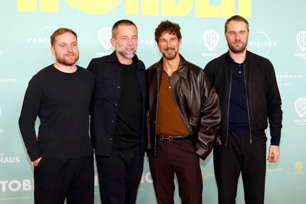 Alexander Dreissig, Dan Maag, Florian David Fitz und Daniel Sonnabend bei der Premiere des Kinofilms No Hit Wonder im Mathäser Filmpalast. München, 21.10.2025
