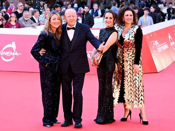 Roma Cinema Fest 2025 evening 8 - premiere TRIBUTE TO THE 80s AND 90s In the photo: Massimo Boldi with his daughters Manuela Boldi, Micaela Boldi, Marta Boldi  Copyright: xMaurizioxD Avanzox xipa-agency.netx xDxAvanzo Landi Provvisionatox IPA_Agency_IPA66938549