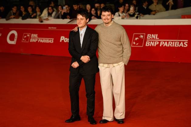 News - Festa del Cinema Roma 2025 - DAY 8 Oscar Boyson and Asa Butterfield attend the Our Hero, Balthazar red carpet during the 20th Rome Film Festival at Auditorium Parco Della Musica on October 22, 2025 in Rome, Italy. Rome Auditorium Parco della Musica Italy Copyright: xDomenicoxCippitellix xLiveMediax LPN_2096116