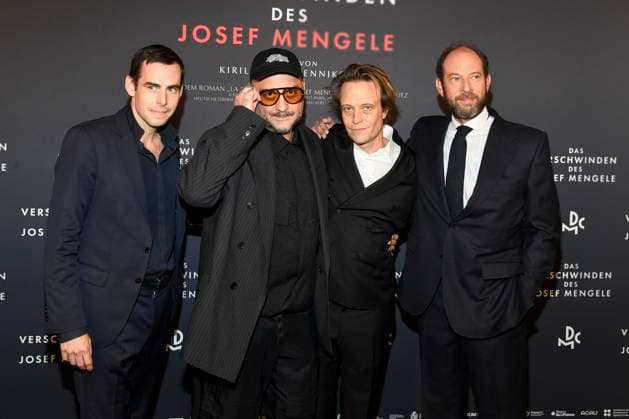 abb Mengele- Felix von Boehm, Kirill Serebrennikov, August Diehl und Olivier Guez Gast auf dem Roten Teppich bei der Kino Film Premiere DAS VERSCHWINDEN DES JOSEF MENGELE im Delphi Filmpalast am 22.11.2025 in Berlin Berlin Deutschland