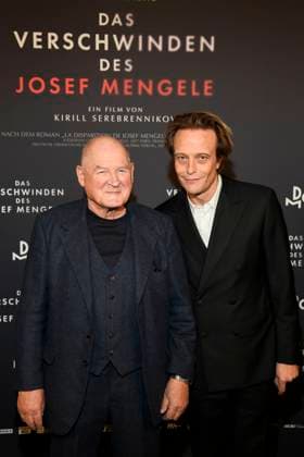 abb Mengele- Burghart Klaußner KLaussner und August Diehl zu Gast auf dem Roten Teppich bei der Kino Film Premiere DAS VERSCHWINDEN DES JOSEF MENGELE im Delphi Filmpalast am 22.11.2025 in Berlin Berlin Deutschland
