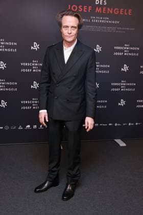22.10.2025, August Diehl zur Premiere von Das Verschwinden des Josef Mengele, Delphi-Filmpalast am Zoo, Berlin, Berlin