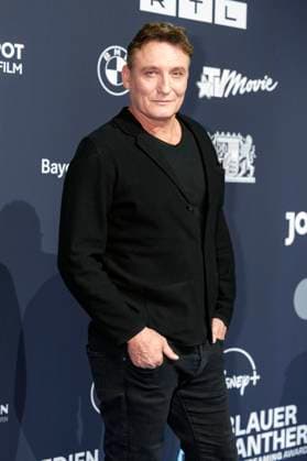 Oliver Masucci bei der Verleihung vom Blauer Panther - TV & Streaming Award 2025 in der BMW Welt. München, 22.10.2025