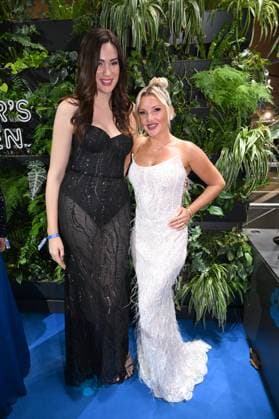 Gloria-Sophie Burkandt und Evelyn Burdecki Verleihung Blauer Panther - TV & Streaming Award 2025 Preisverleihung und Gala in der BMW Welt München 22. Oktober 2025