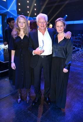 Miroslav Miro Nemec mit Frau Katrin und Tochter Mila Verleihung Blauer Panther - TV & Streaming Award 2025 Preisverleihung und Gala in der BMW Welt München 22. Oktober 2025