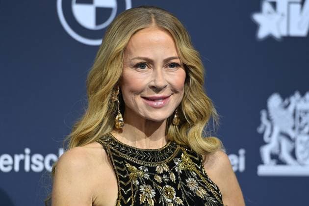 Jenny ELVERS, Einzelbild,angeschnittenes Einzelmotiv,Portraet,Portrait,Porträt. Roter Teppich,Blauer Panther TV und Streaming Award 2025 am 22.10.2025 in der BMW Welt Muenchen.