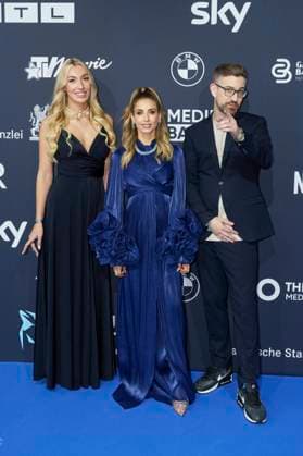 Nova, Cathy Hummels und Daniel Schröckert bei der Verleihung vom Blauer Panther - TV & Streaming Award 2025 in der BMW Welt. München, 22.10.2025