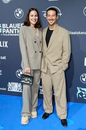 Beritan Balci und Klaus Steinbacher bei der Verleihung vom Blauer Panther - TV & Streaming Award 2025 in der BMW Welt. München, 22.10.2025