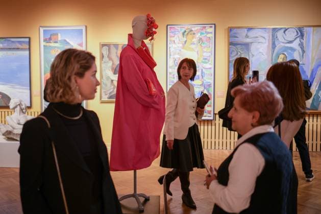 ARMENIA, YEREVAN - OCTOBER 23, 2025: Guests attend a ceremony to open Yerevan Fashion Week 2025 at the National Gallery of Armenia, the 3rd edition starting with an exhibition on art and fashion. Alexander Patrin TASS  85080389